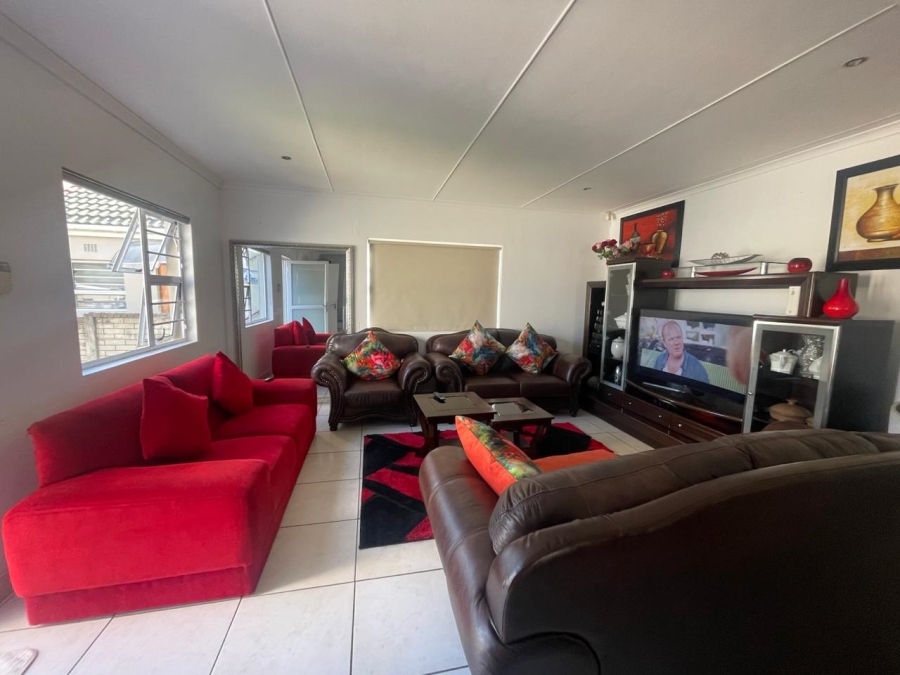 3 Bedroom Property for Sale in Abbotsford Eastern Cape